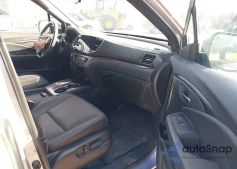 2021 Honda Passport Exl z USA, uszkodzony, nr VIN 5FNYF8H53MB008634